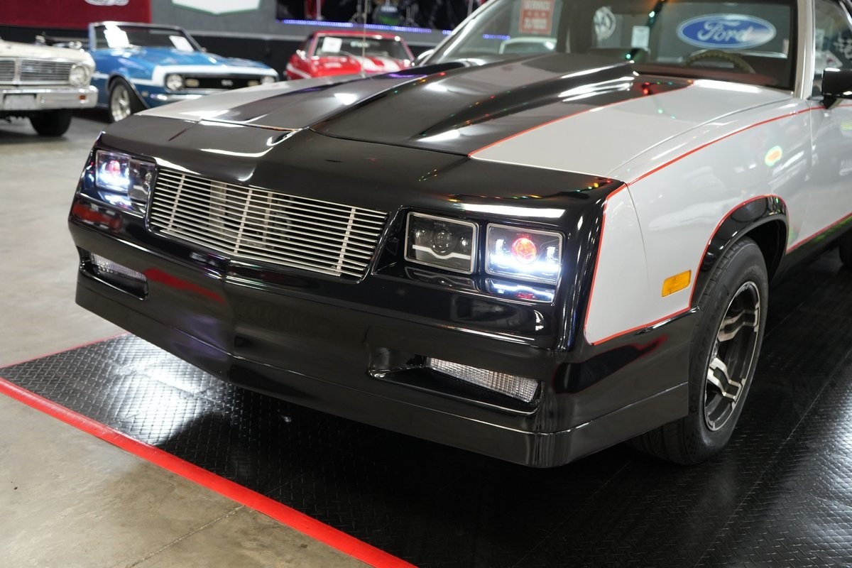 Chevrolet-El-Camino-1986-Truck-30