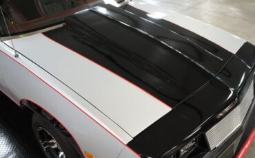 Chevrolet-El-Camino-1986-Truck-33