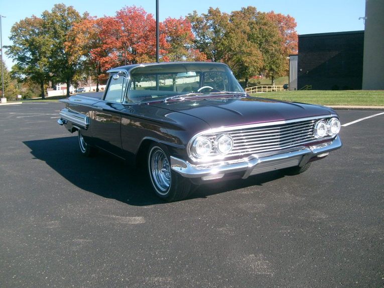 Chevrolet-El-camino-1960-Thistle-Metallic-PurpleWhite-3