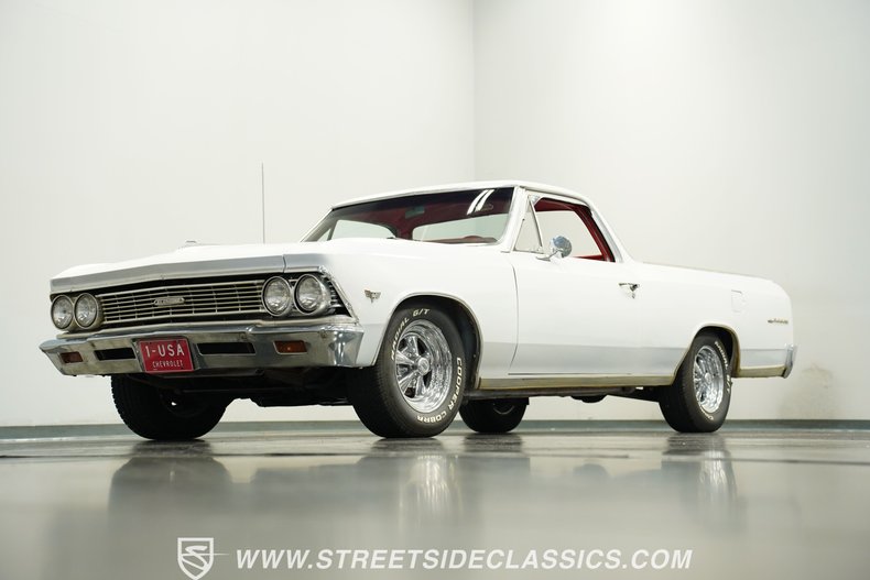 Chevrolet-El-camino-1966-Ermine-White-Red-26