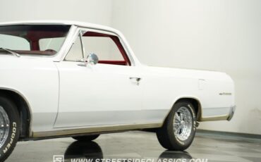 Chevrolet-El-camino-1966-Ermine-White-Red-27