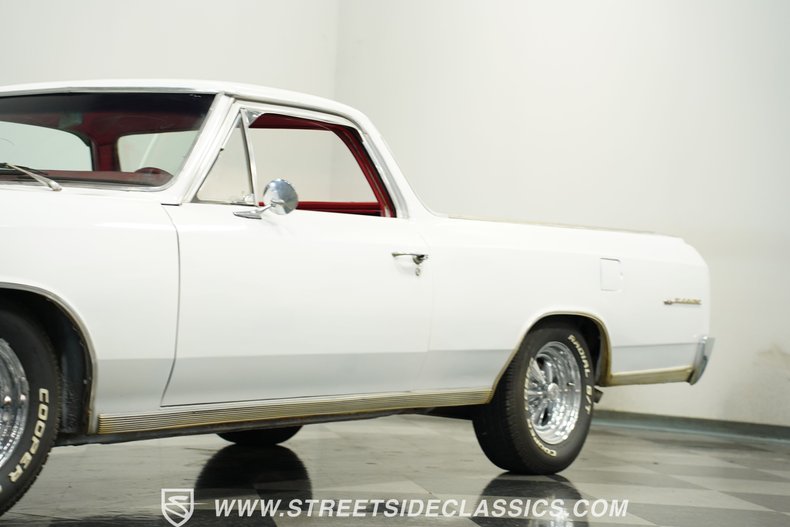 Chevrolet-El-camino-1966-Ermine-White-Red-27