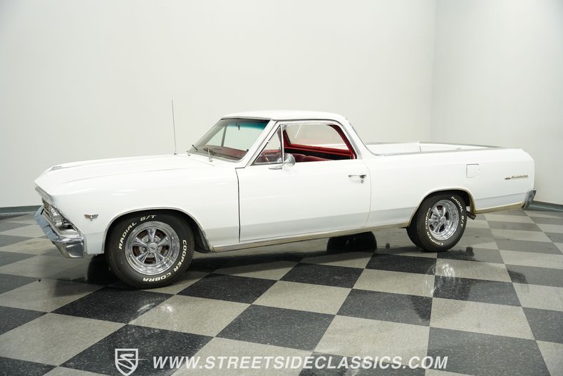 Chevrolet-El-camino-1966-Ermine-White-Red-4
