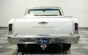 Chevrolet-El-camino-1966-Ermine-White-Red-46