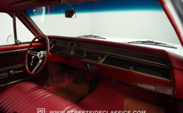 Chevrolet-El-camino-1966-Ermine-White-Red-49