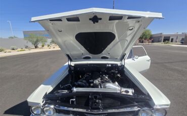Chevrolet-El-camino-1966-Pearl-White-RedBlack-13