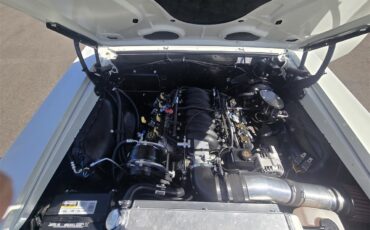 Chevrolet-El-camino-1966-Pearl-White-RedBlack-14