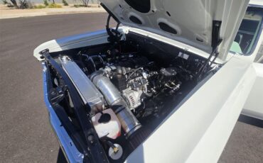 Chevrolet-El-camino-1966-Pearl-White-RedBlack-15