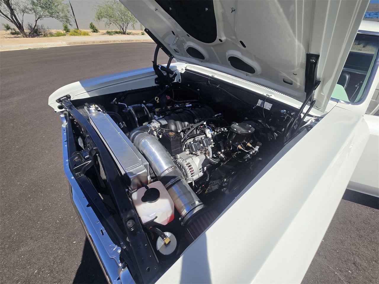 Chevrolet-El-camino-1966-Pearl-White-RedBlack-15
