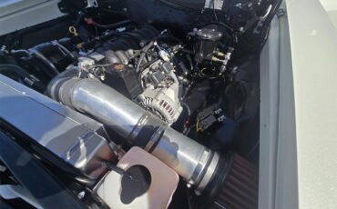 Chevrolet-El-camino-1966-Pearl-White-RedBlack-18
