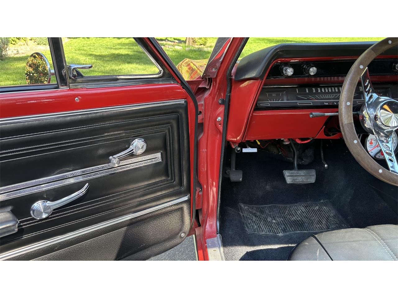 Chevrolet-El-camino-1966-Red-Black-16
