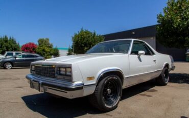 Chevrolet-El-camino-1985-White-6