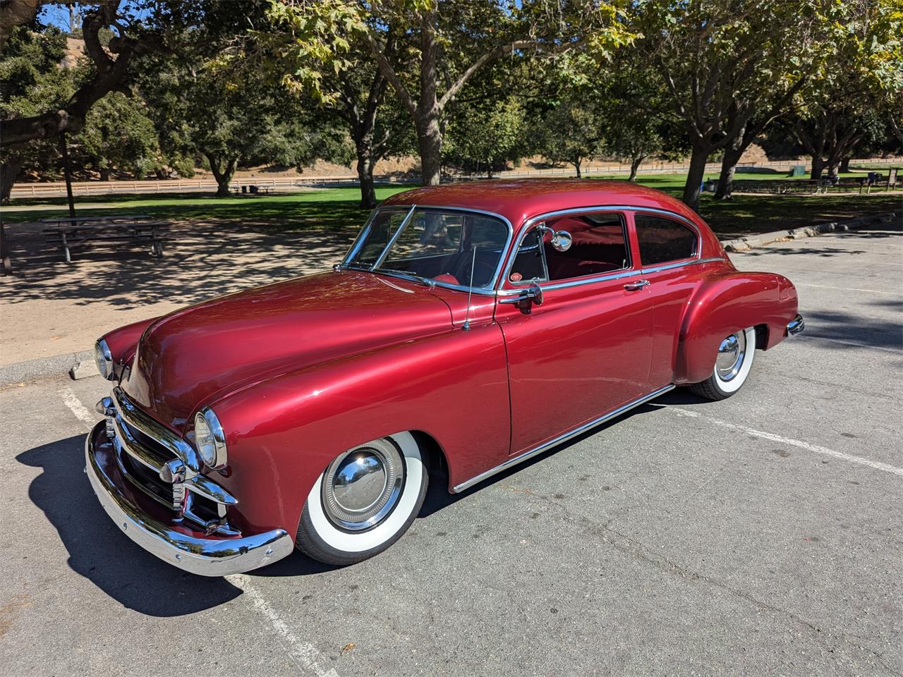 Chevrolet-Fleetline-1950-Burgandy-Burgandy-2
