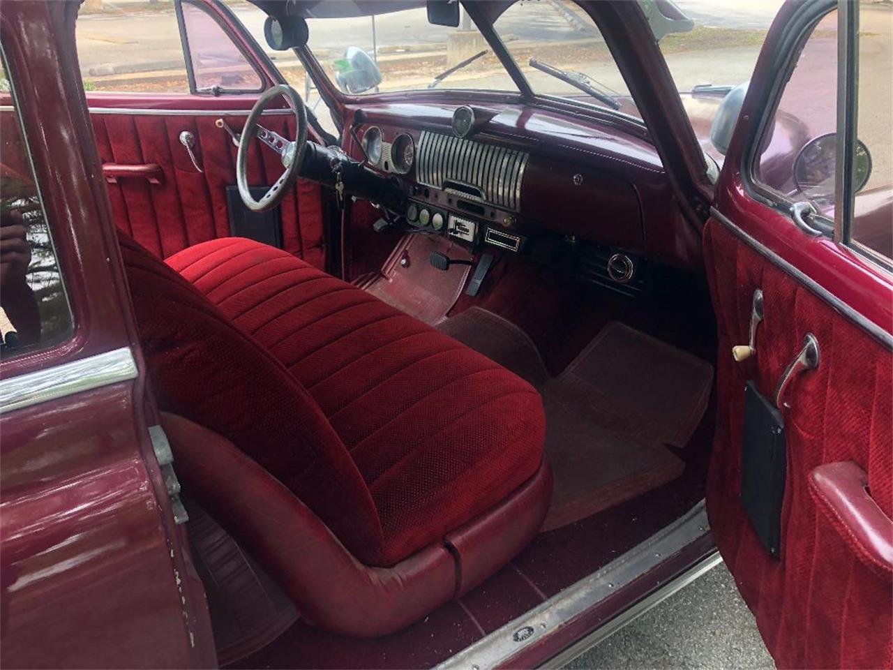 Chevrolet-Fleetline-1951-Red-Red-11
