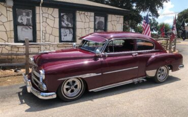 Chevrolet-Fleetline-1951-Red-Red-2