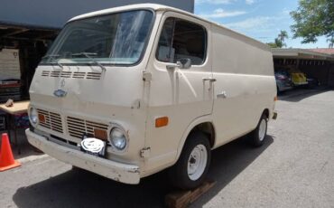 Chevrolet-G10-1968-White-12