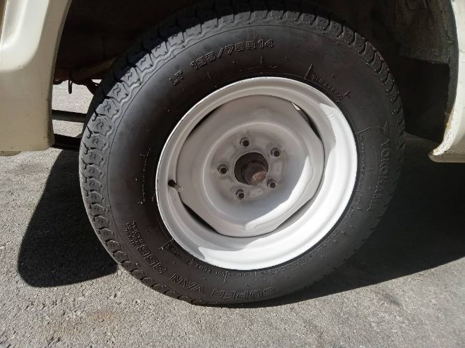 Chevrolet-G10-1968-White-16