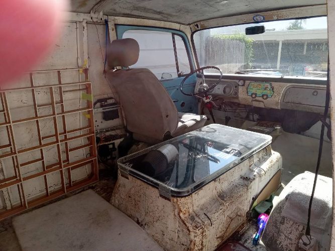 Chevrolet-G10-1968-White