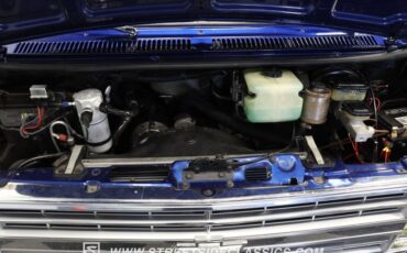 Chevrolet-G10-1984-Dark-Blue-Light-Blue-2