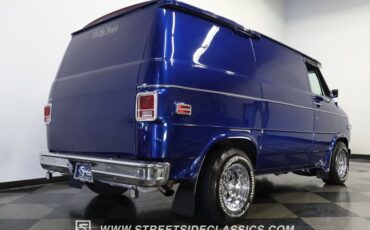 Chevrolet-G10-1984-Dark-Blue-Light-Blue-24