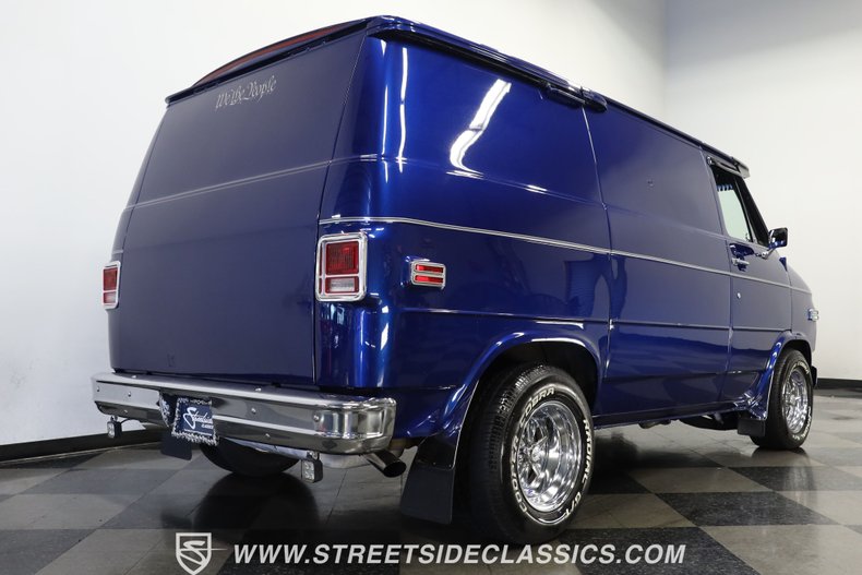 Chevrolet-G10-1984-Dark-Blue-Light-Blue-24