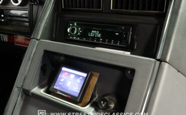 Chevrolet-G10-1984-Dark-Blue-Light-Blue-38