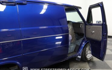 Chevrolet-G10-1984-Dark-Blue-Light-Blue-47