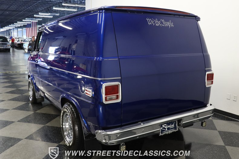 Chevrolet-G10-1984-Dark-Blue-Light-Blue-6