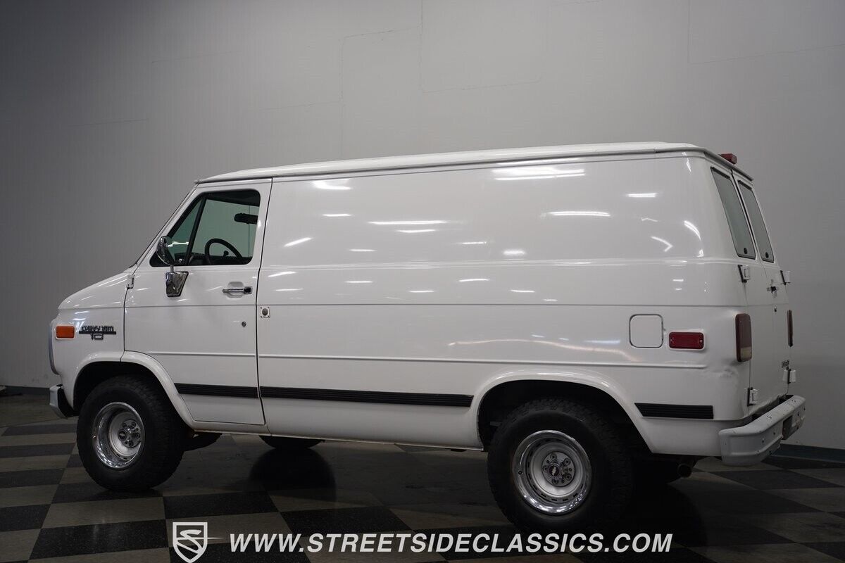 Chevrolet-G10-1995-Van-10