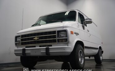 Chevrolet-G10-1995-Van-24