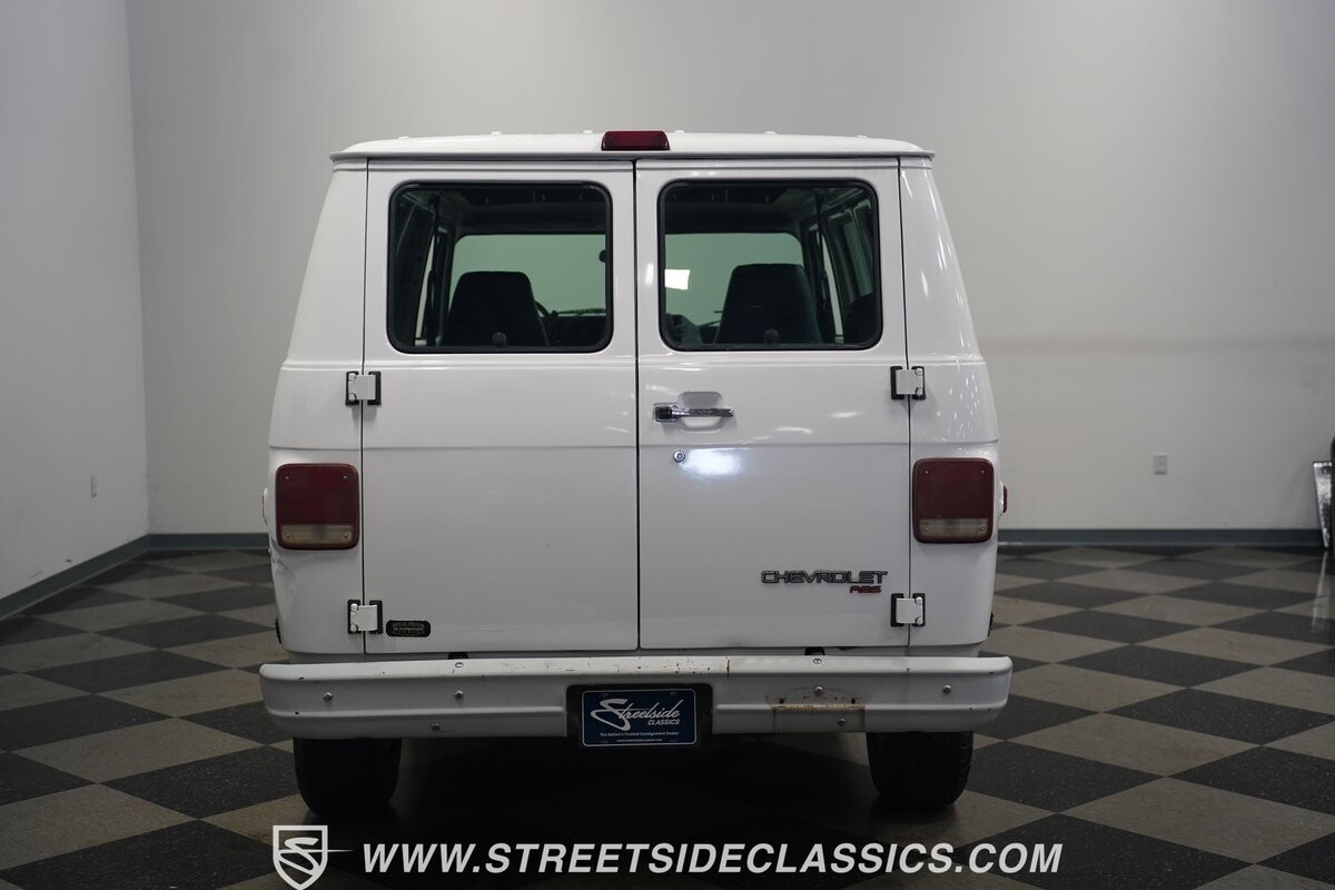 Chevrolet-G10-1995-Van-28