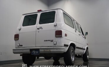 Chevrolet-G10-1995-Van-31
