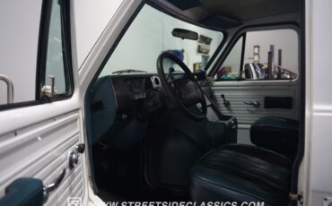 Chevrolet-G10-1995-Van-4