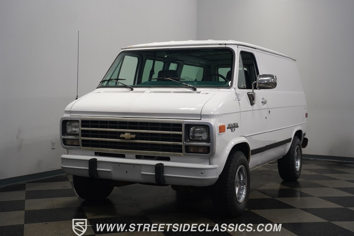 Chevrolet-G10-1995-Van-6