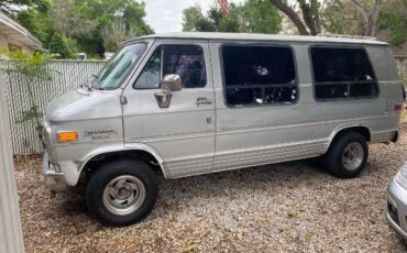 Chevrolet-G20-1988-Gray-13