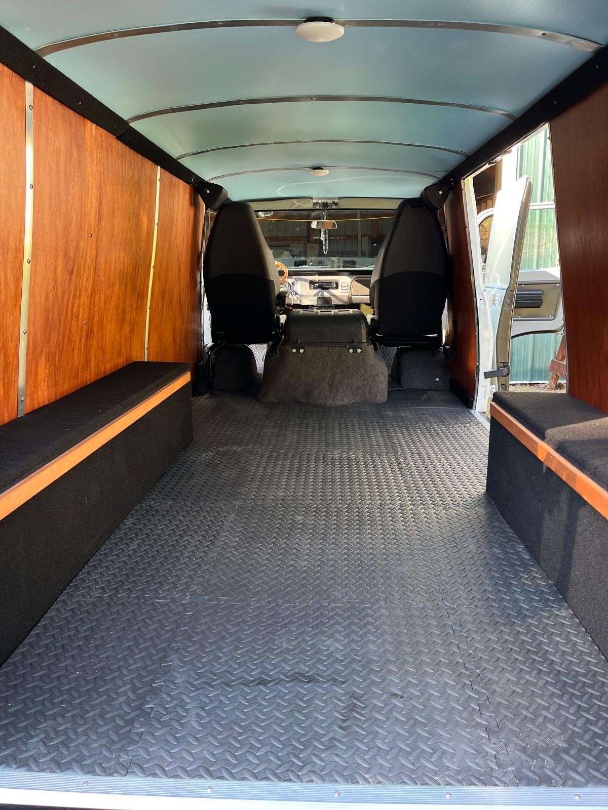 Chevrolet-G20-Van-1967-Van-Camper-12