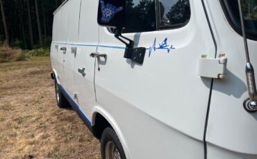 Chevrolet-G20-Van-1967-Van-Camper-19