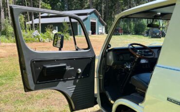 Chevrolet-G20-Van-1967-Van-Camper-23