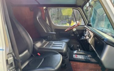 Chevrolet-G20-Van-1967-Van-Camper-7