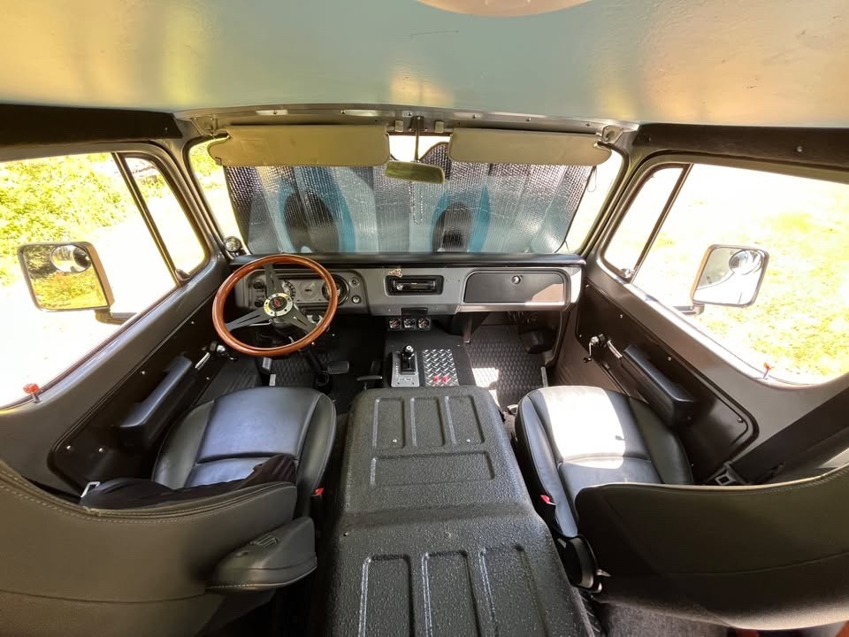 Chevrolet-G20-Van-1967-Van-Camper-9