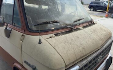 Chevrolet-G20-Van-1981-Extended-Passenger-Van-4