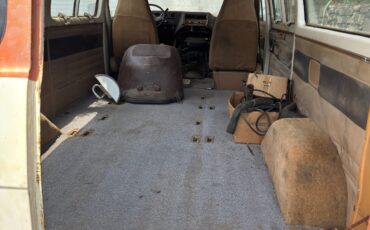 Chevrolet-G20-Van-1981-Extended-Passenger-Van-9