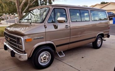 Chevrolet-G20-Van-1995-Van