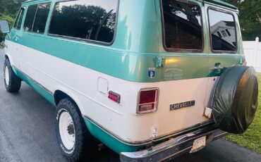 Chevrolet-G30-Van-1979-Standard-Passenger-Van-11