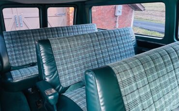 Chevrolet-G30-Van-1979-Standard-Passenger-Van-14