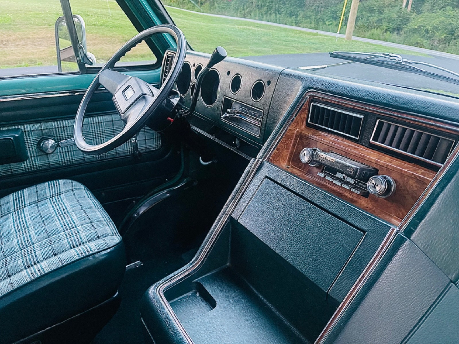 Chevrolet-G30-Van-1979-Standard-Passenger-Van-15