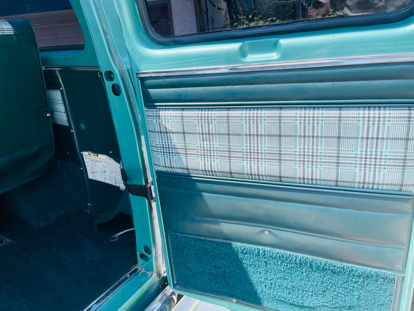 Chevrolet-G30-Van-1979-Standard-Passenger-Van-19