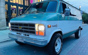 Chevrolet-G30-Van-1979-Standard-Passenger-Van-3
