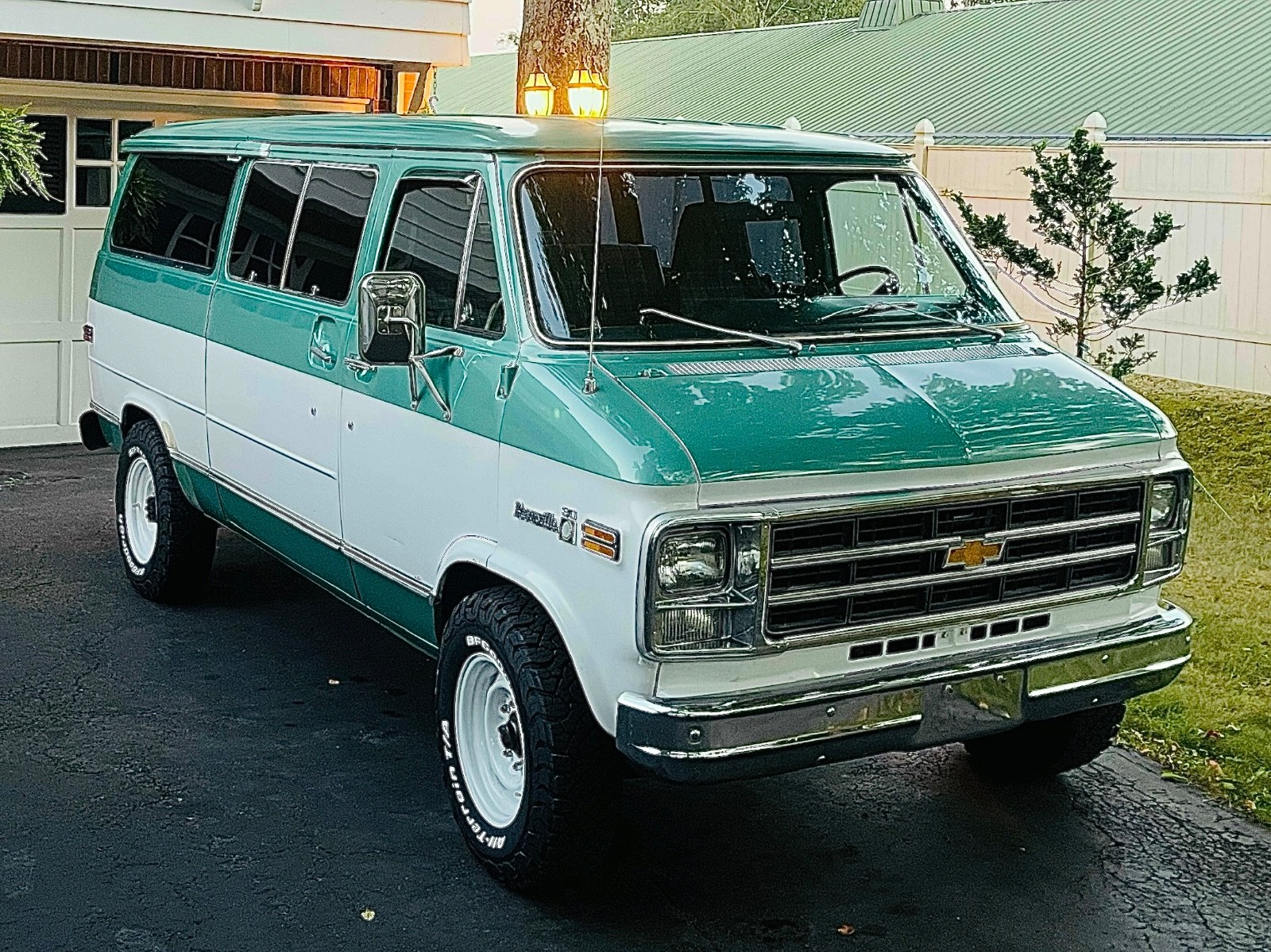 Chevrolet-G30-Van-1979-Standard-Passenger-Van-5