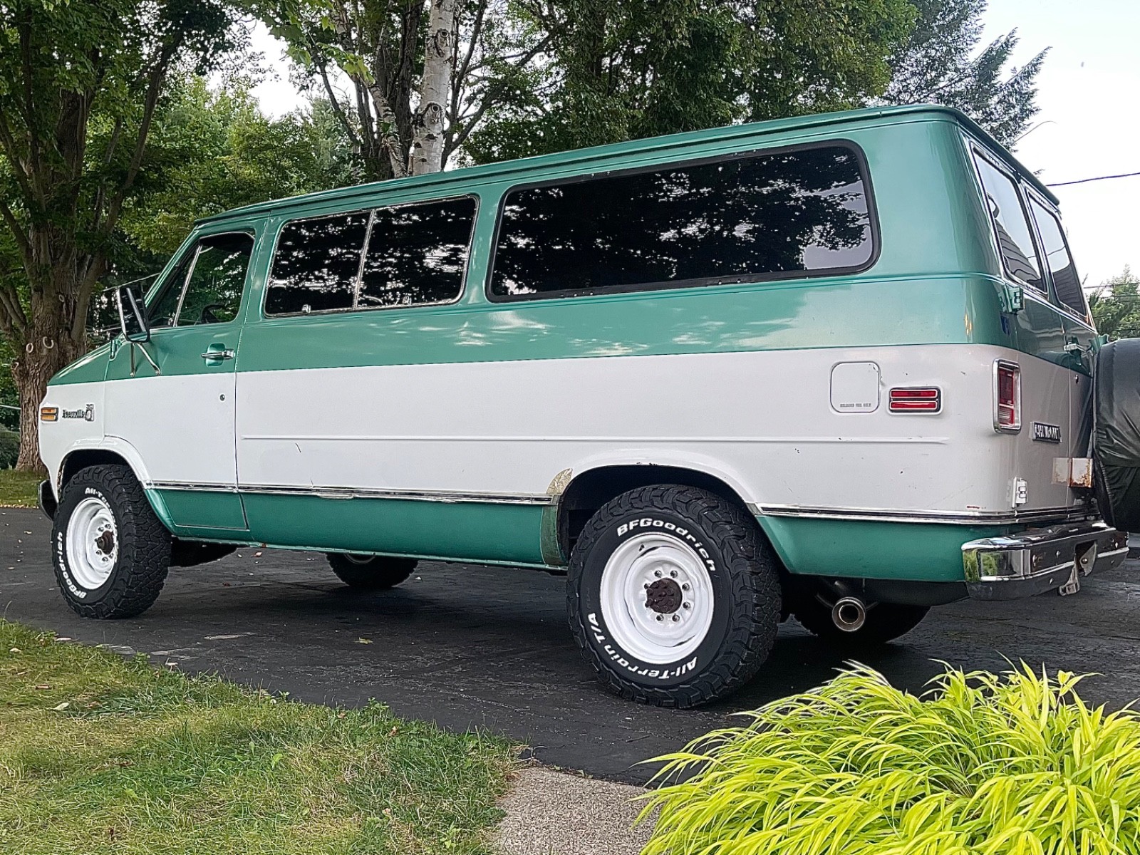 Chevrolet-G30-Van-1979-Standard-Passenger-Van-6